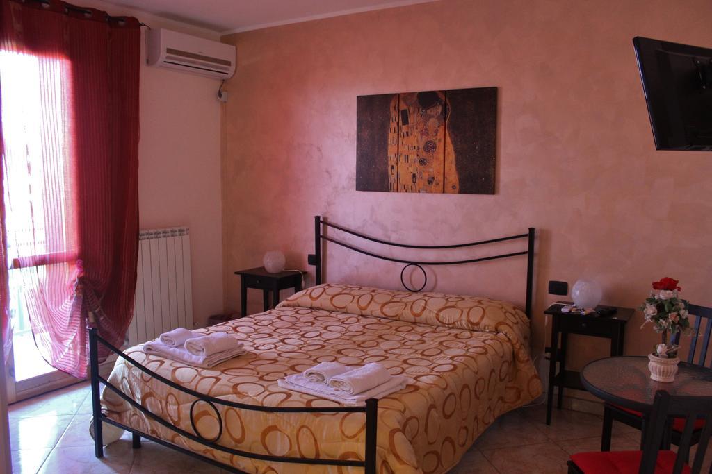 Colle Sul Mare Hotell Termoli Rum bild