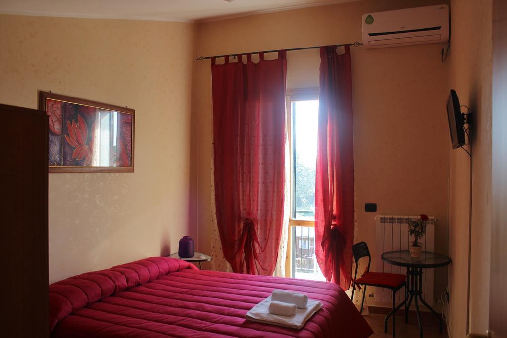 Colle Sul Mare Hotell Termoli Rum bild